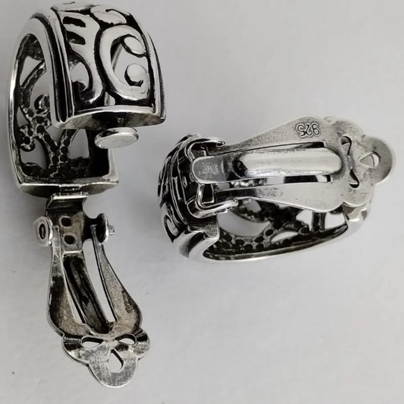 Silpada RARE Vintage CLIP-ON
Sterling Silver Filigree Scroll
Hoop Earrings - Picture 5 of 10